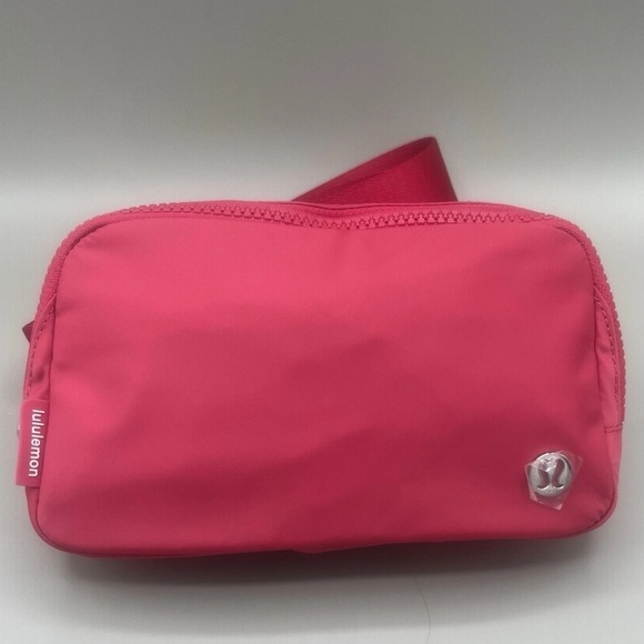 Authentic LULULEMON Everywhere Belt Bag 1L In Cherry Mist Pink & Silver Accents - Picture 5 of 10